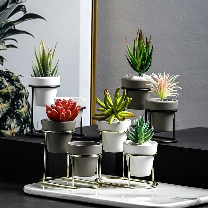 Vaso Con Piedistallo In Metallo Dio