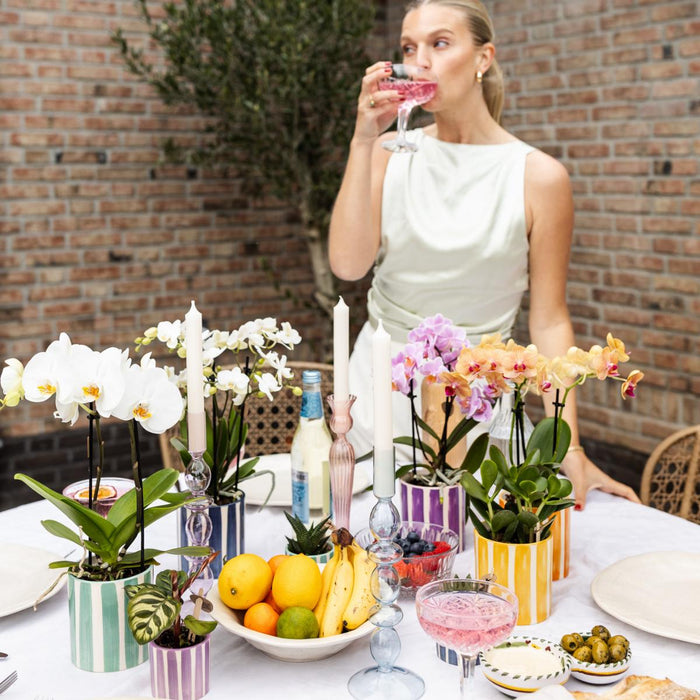 Vaso In Ceramica Rigata Lilla