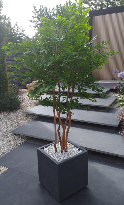 Preparazione Del Vassoio Per Piante Artificiali Finitura In Marmo Bianco